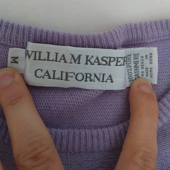 Vintage 80s Women's 100% Cashmere lavender Sweater EMBELLISHED pearl purple - Picture 9 of 9